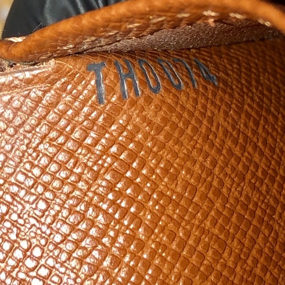 LOUIS VUITTON Monogram Porte Monnaie Viennois Bifold KissLock Wallet Authentic - Picture 12 of 17